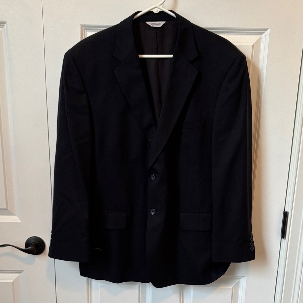Men’s black blazer size L